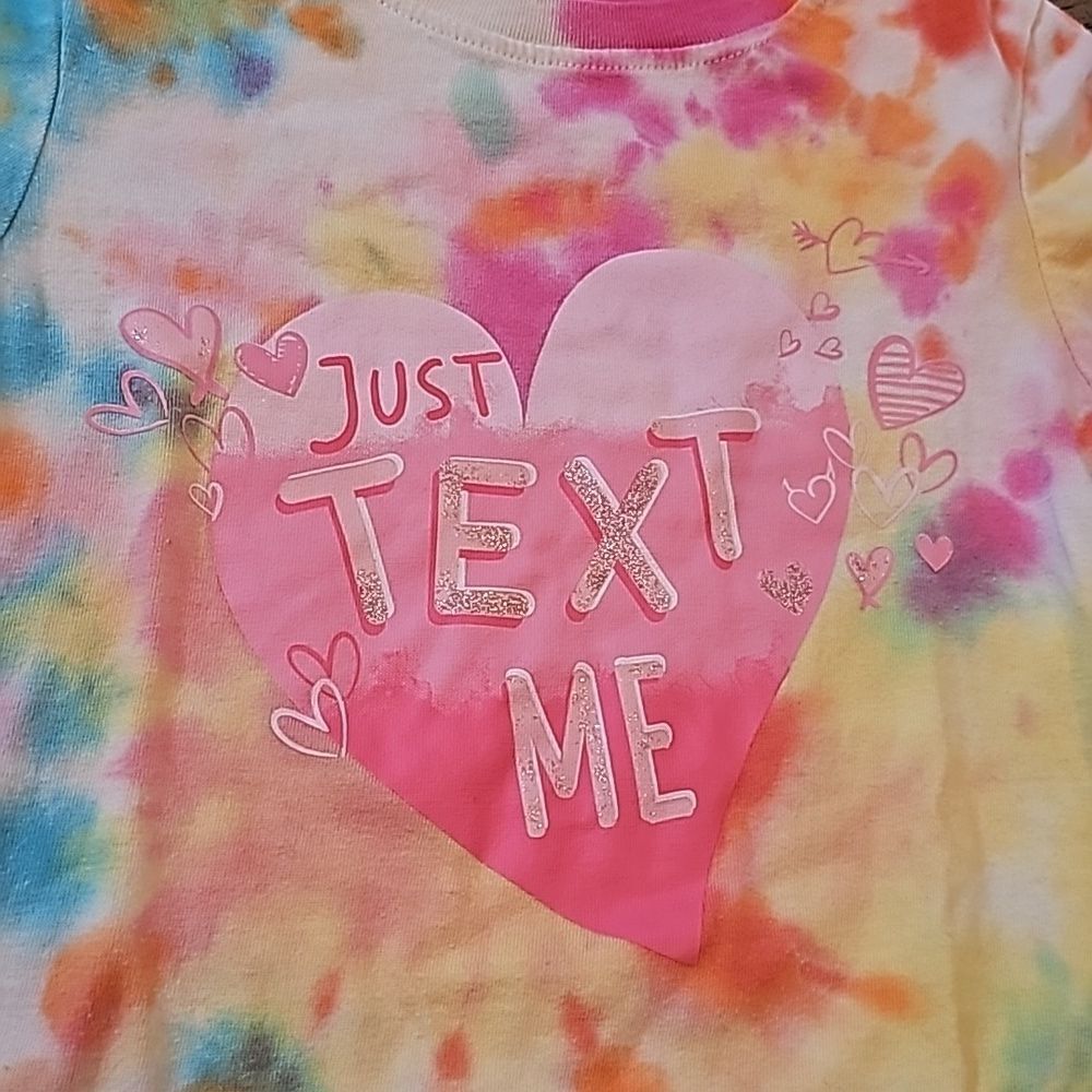 Tie dye just text me t shirt size 7/8 - Picture 2 of 5